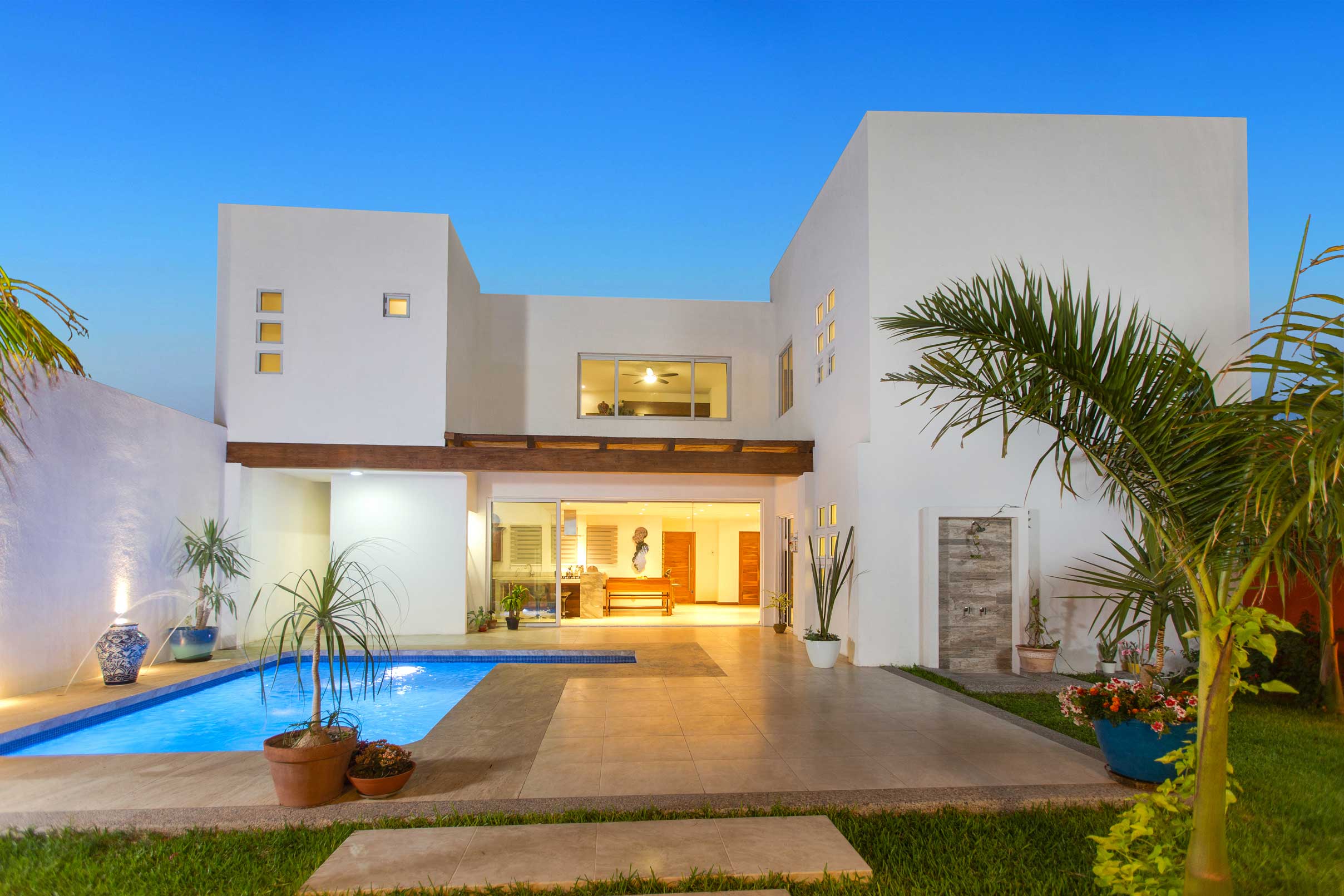 Casa Banak